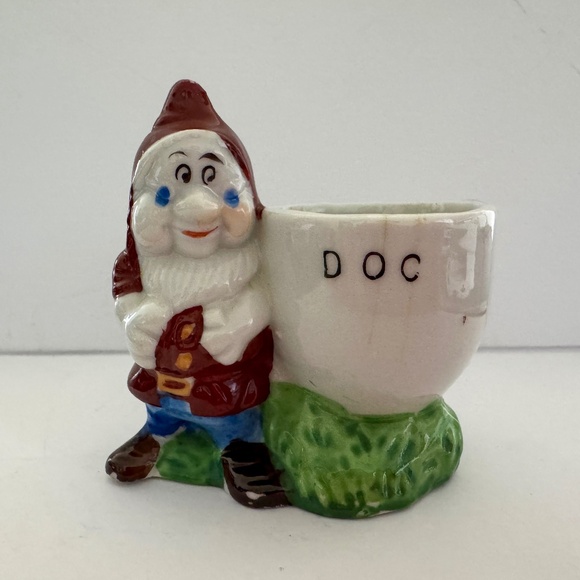 DOC Egg Cup 1937 Rare Disney Collectible - Picture 1 of 6